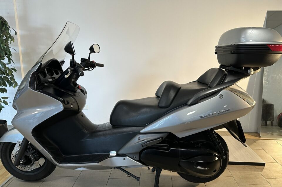 Honda Silver Wing 400